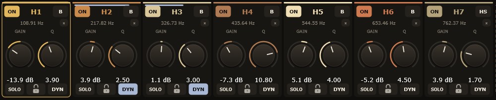 Each band has its own strip: on, type (B, HS, TR…), gain, Q, solo, lock and dynamics.